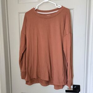 Wonderly Studio Long Sleeve Sweatshirt Size L